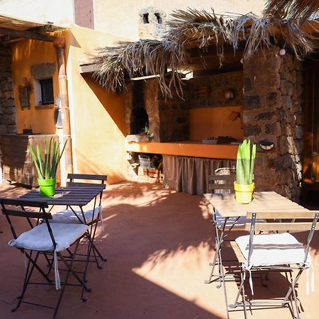 Cactus B&B Le Casette Di Marilena パンテレリア エクステリア 写真