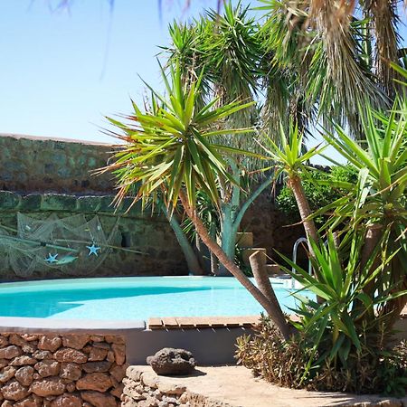 Cactus B&B Le Casette Di Marilena パンテレリア エクステリア 写真