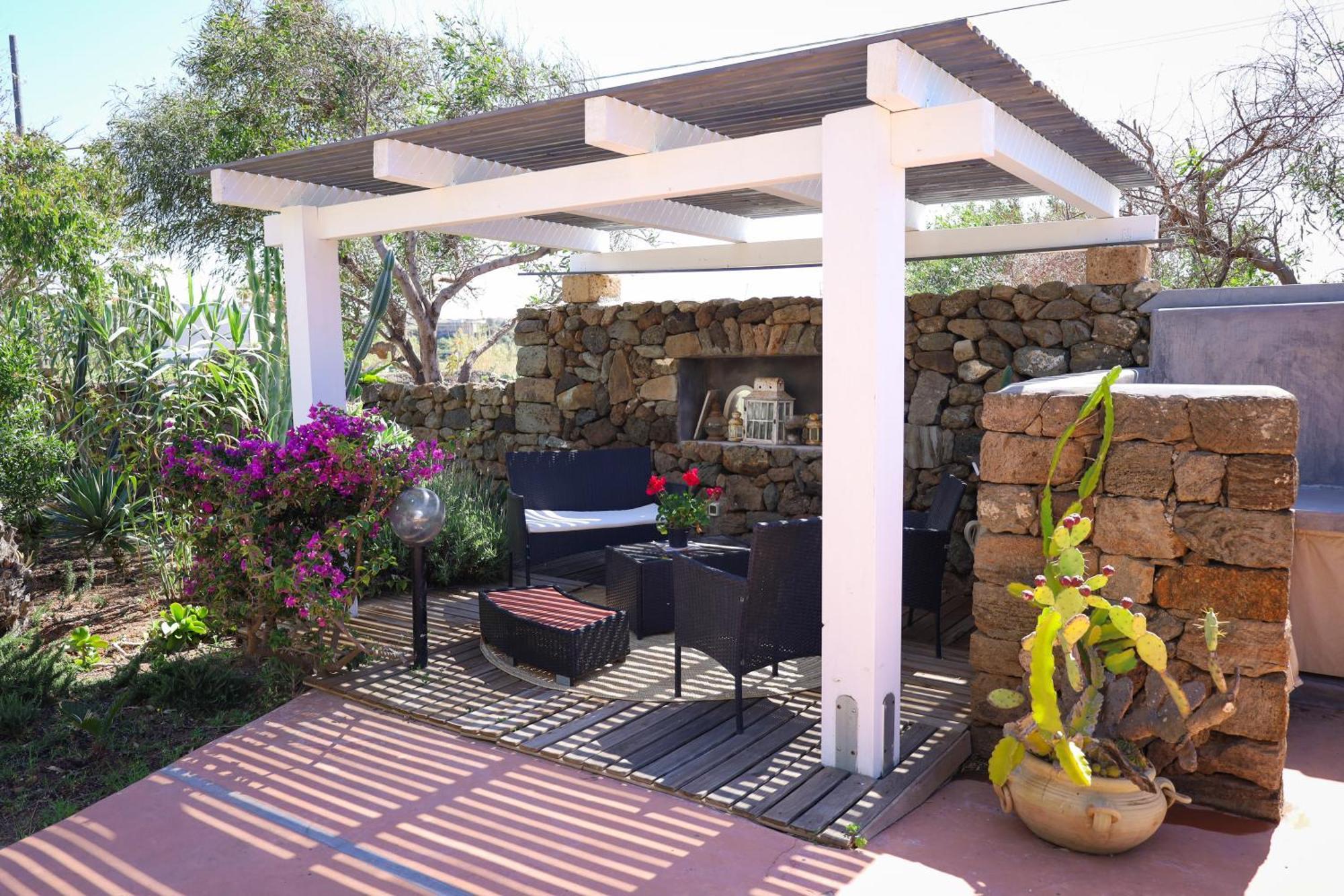 Cactus B&B Le Casette Di Marilena パンテレリア エクステリア 写真